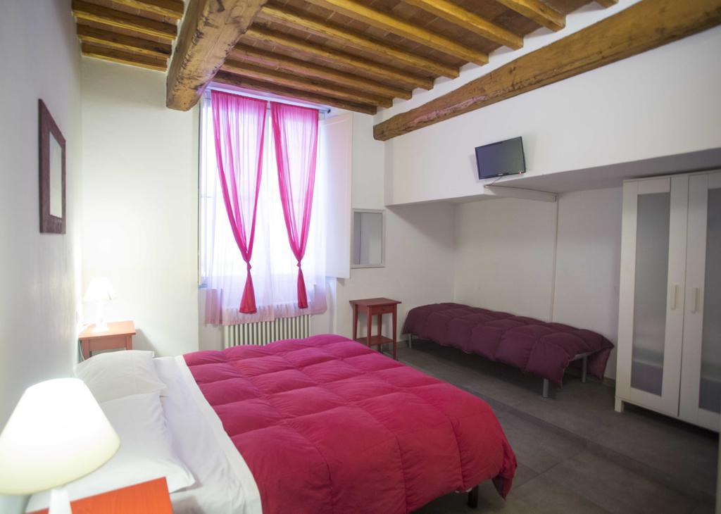 Le Donzelle - Hituscany Pisa Room photo